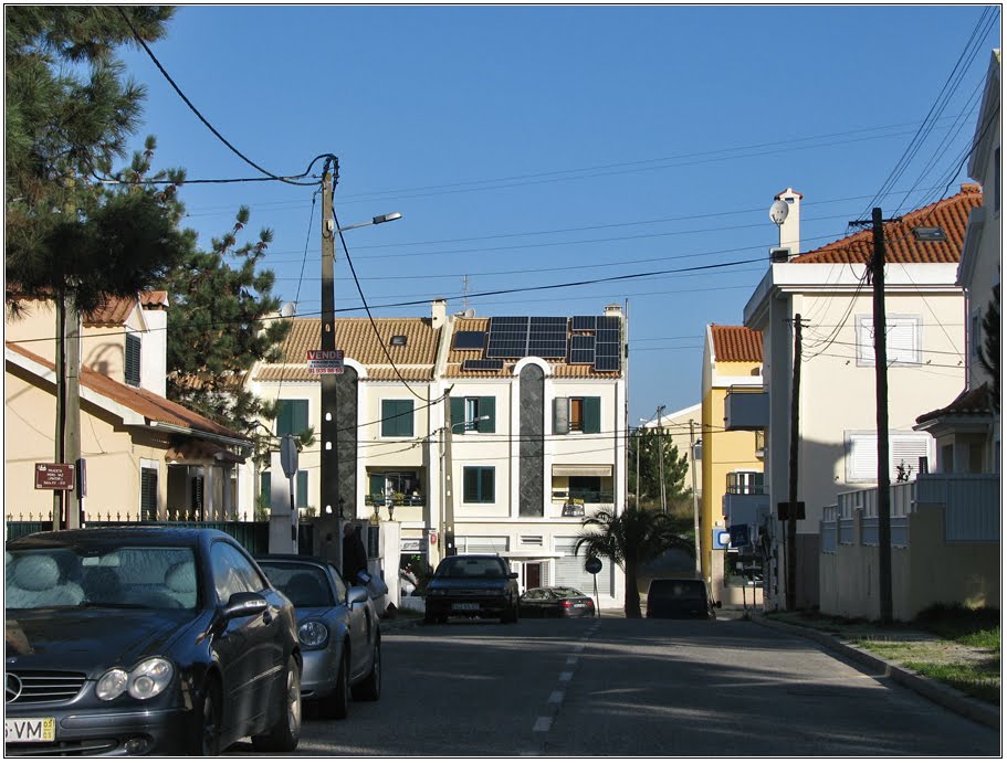 Rua Henrique Pousão - Quinta de Valadares by Barragon