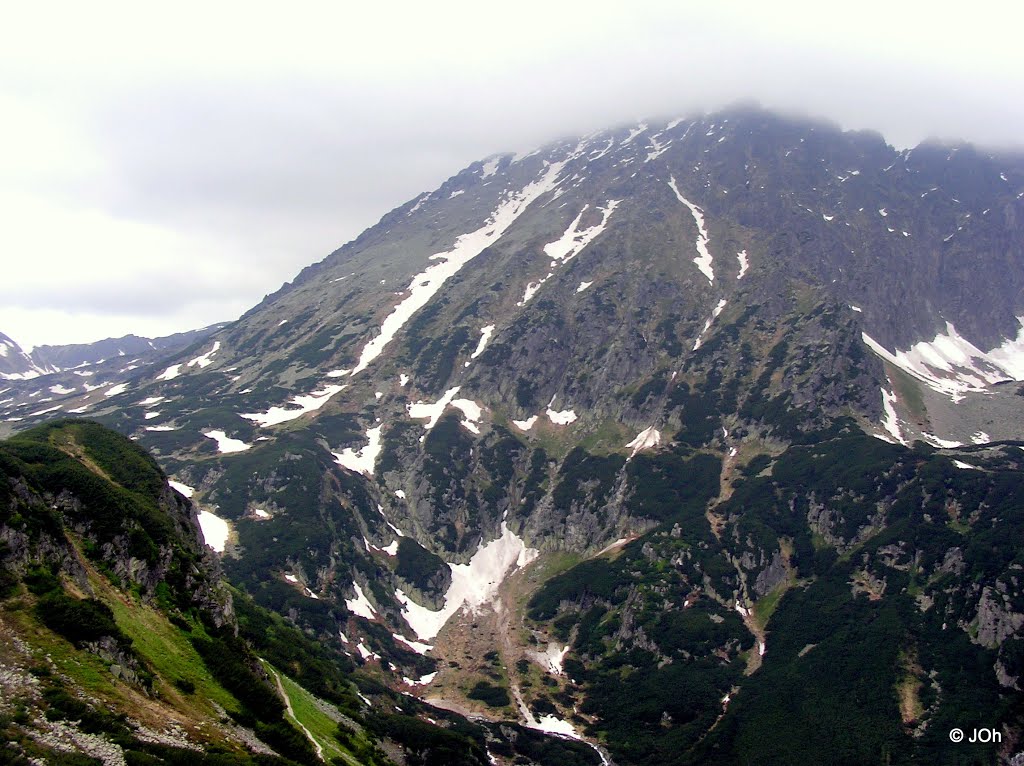 Nad závěrem Dol. Roztoki, Granaty ( 2236 m ) v mlze by JOh