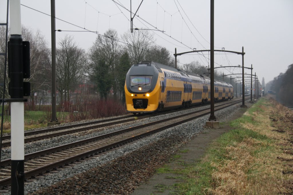 Trains at zuiderdijk Dordrecht by wko1982