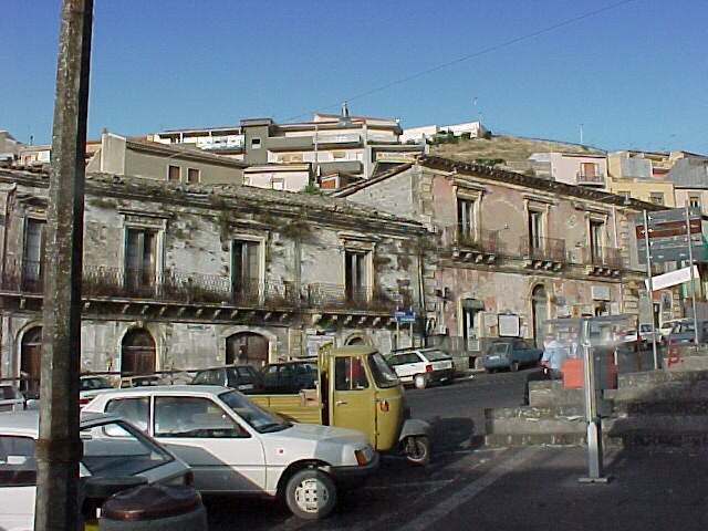 Buccheri, casa storica by vitorandone