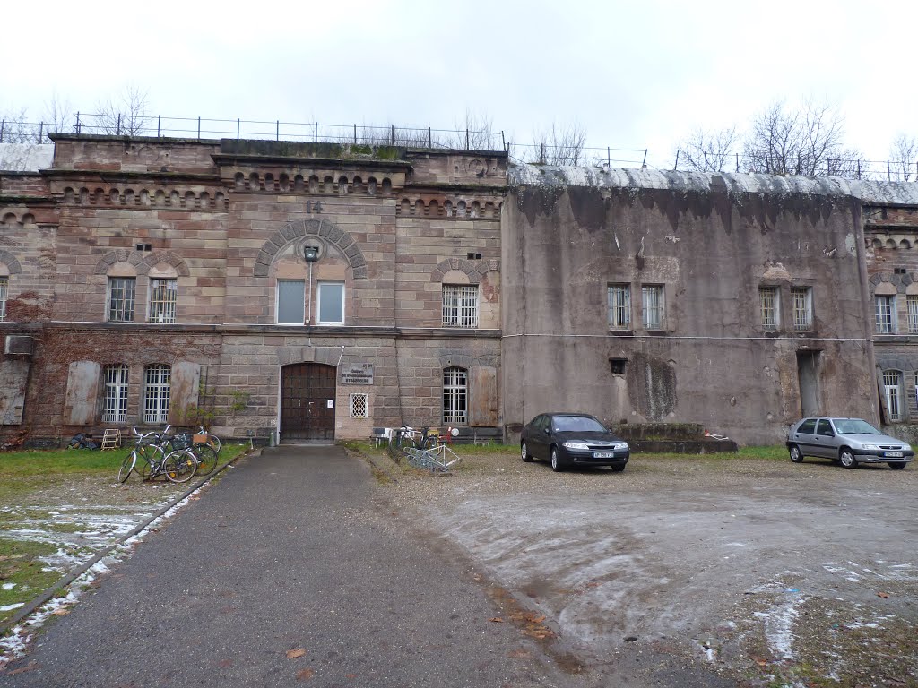 Strassburg - citywalls - bastion XIV by stevenvanValen+hannekeRolloos