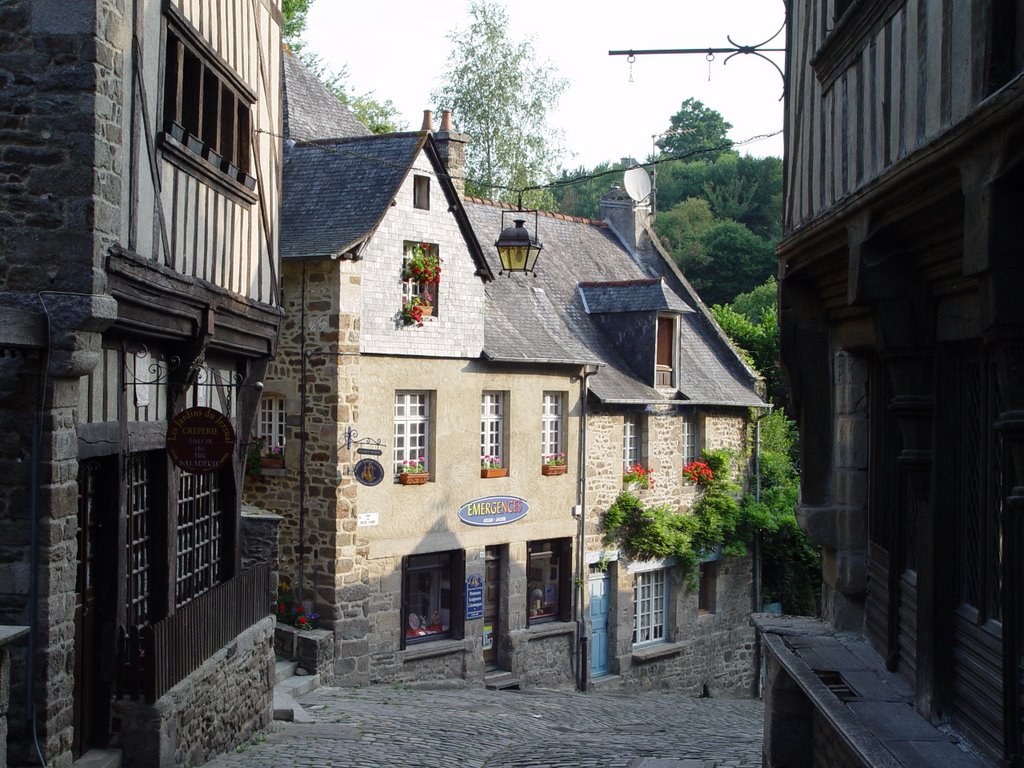 Dinan on a quiet sunday morning by Hans Hartings