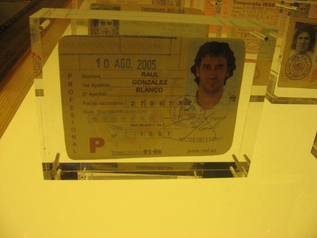 Raul's membership card of Real Madrid by wlkeu1