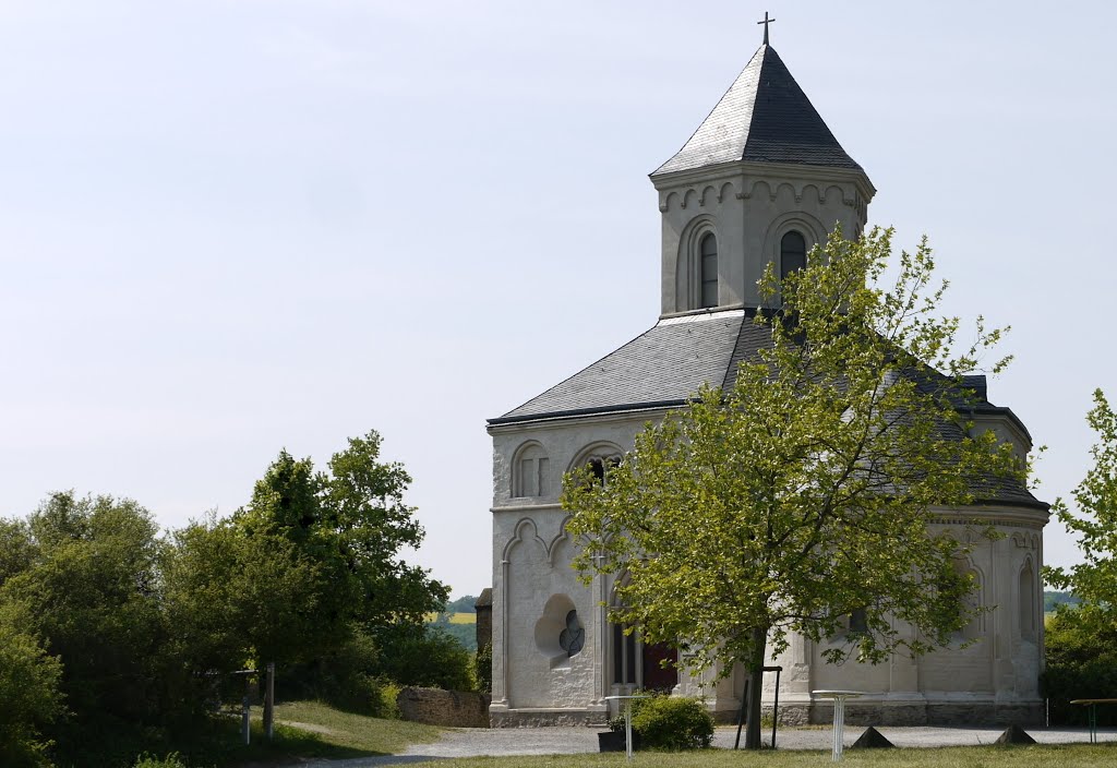 Mattias Kapelle, Oberburg Kober-Gondorf Deutschland by Mathijs Langkemper