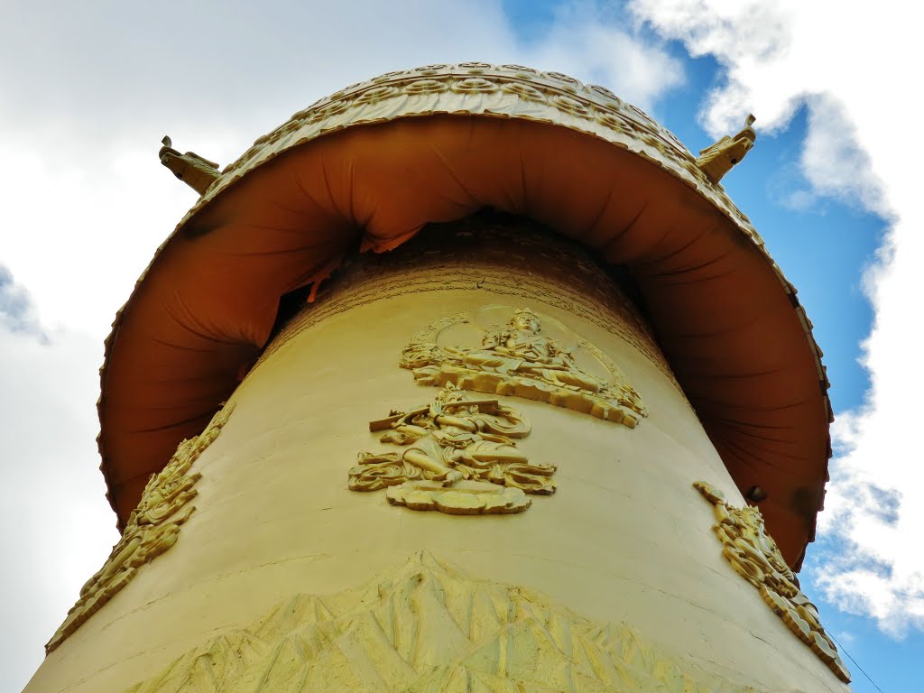 Shangri-La 香格里拉 - 藏經堂 Ganden Sumtseling Monastery by Peter Mok