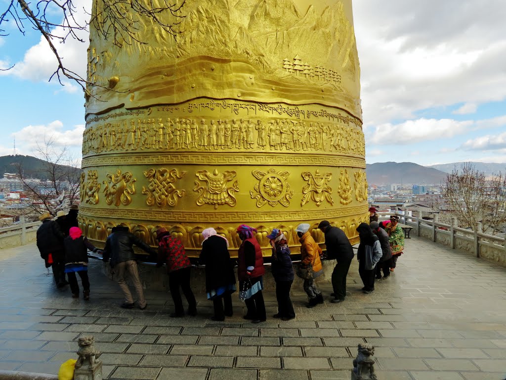 Shangri-La 香格里拉 - 藏經堂 Ganden Sumtseling Monastery by Peter Mok