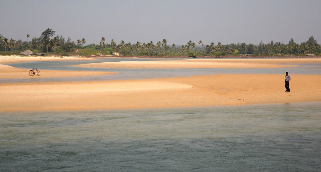 Maharashtra, Paradise beach by Aleksandr Fumarov