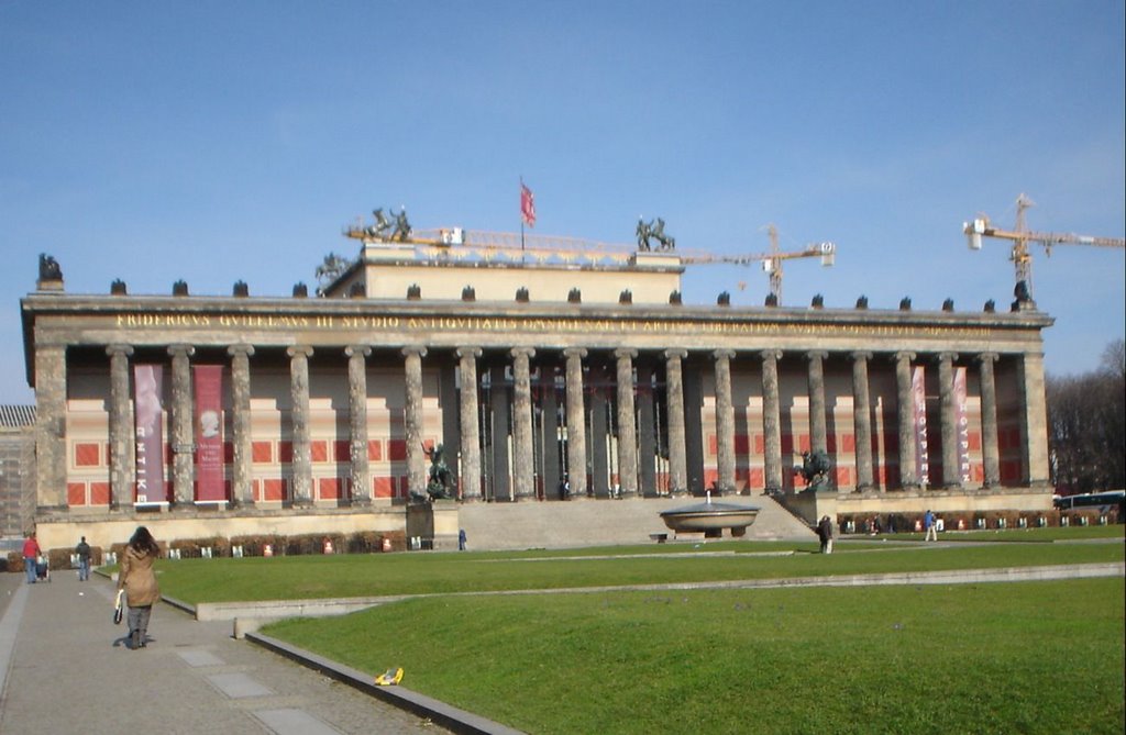 Altes Museum by jarmie