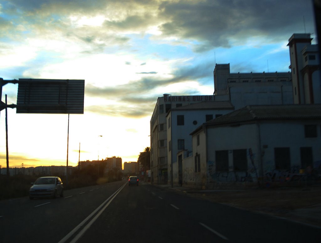 Harineras de Benalúa desde la Carretera de Elche by Barrio Benalua