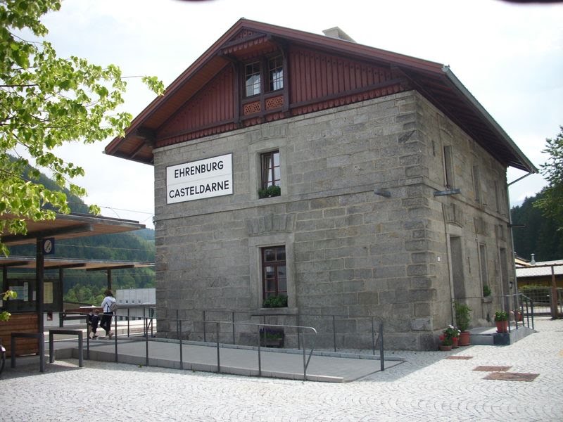 Bahnhof Ehrenburg, Südtirol, Italien by kladischmi