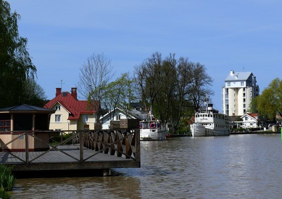 Söderköping, Göta Kanal, maj 2007 by svengte