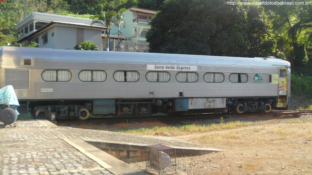 Viana - Vagão de Passageiros da Serra Verde Express by Sergio Falcetti