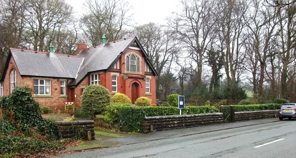 Delamere Methodist Church by Thedutchman