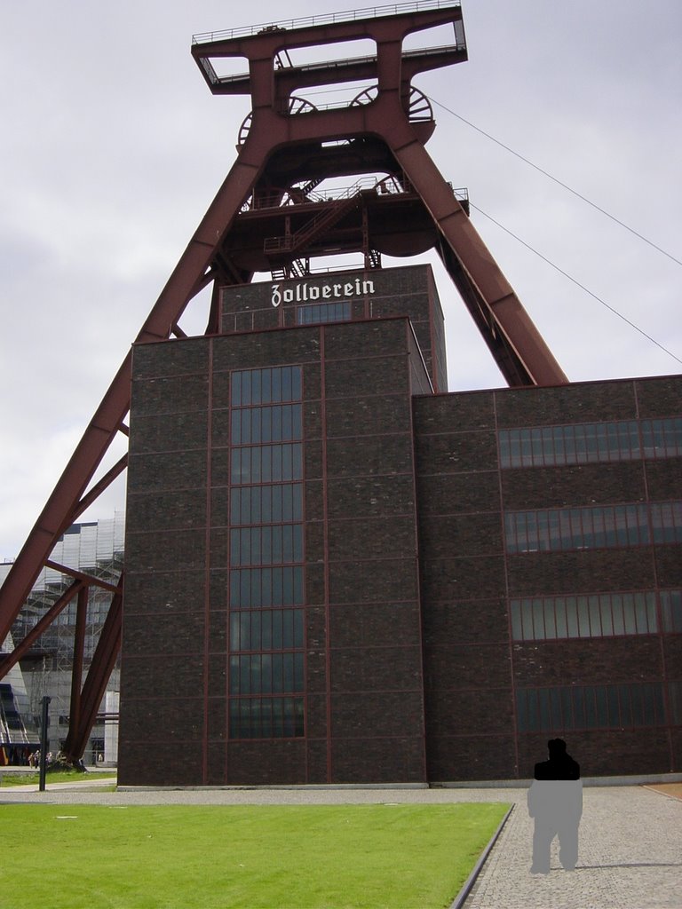 Zeche Zollverein by Katharina Niehrenhei…