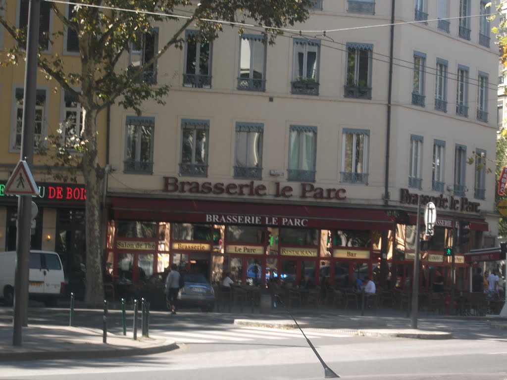 Brasserie bd des belges lyon by Salomon BARZILAI & Jerome IBY