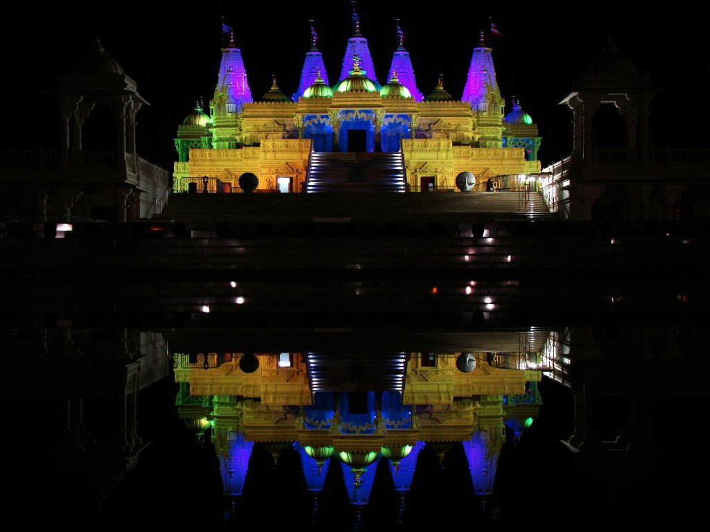 DSC03267 BAPS Temple Atlanta w/ LED lighting 03/08 by Volkan YUKSEL