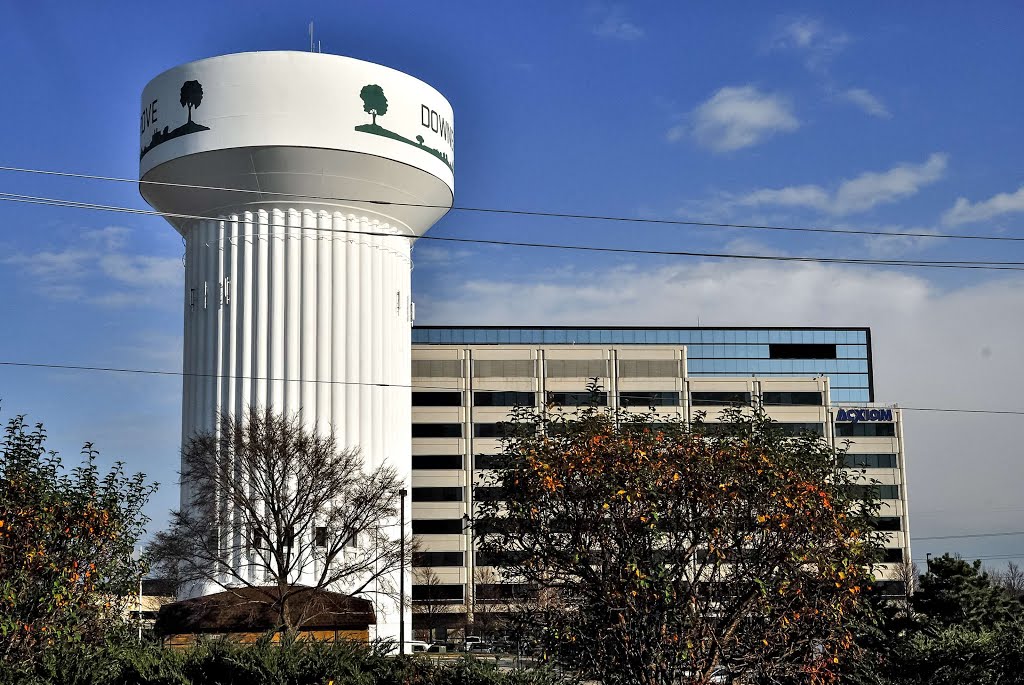 Downers Grove Illinois water tower by D200DX