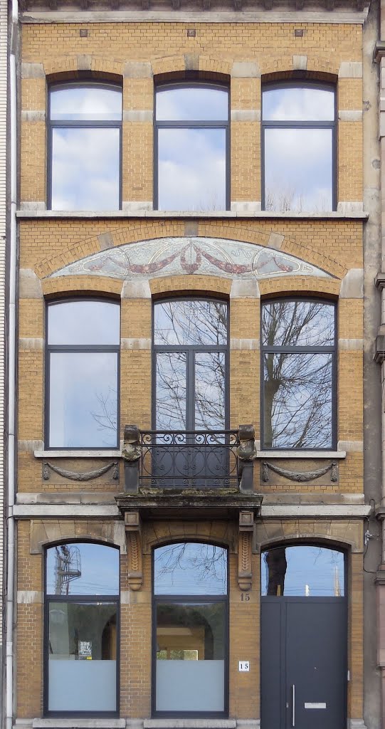 Antwerpen, Cuperusstraat 15 by Jacques Lasserre