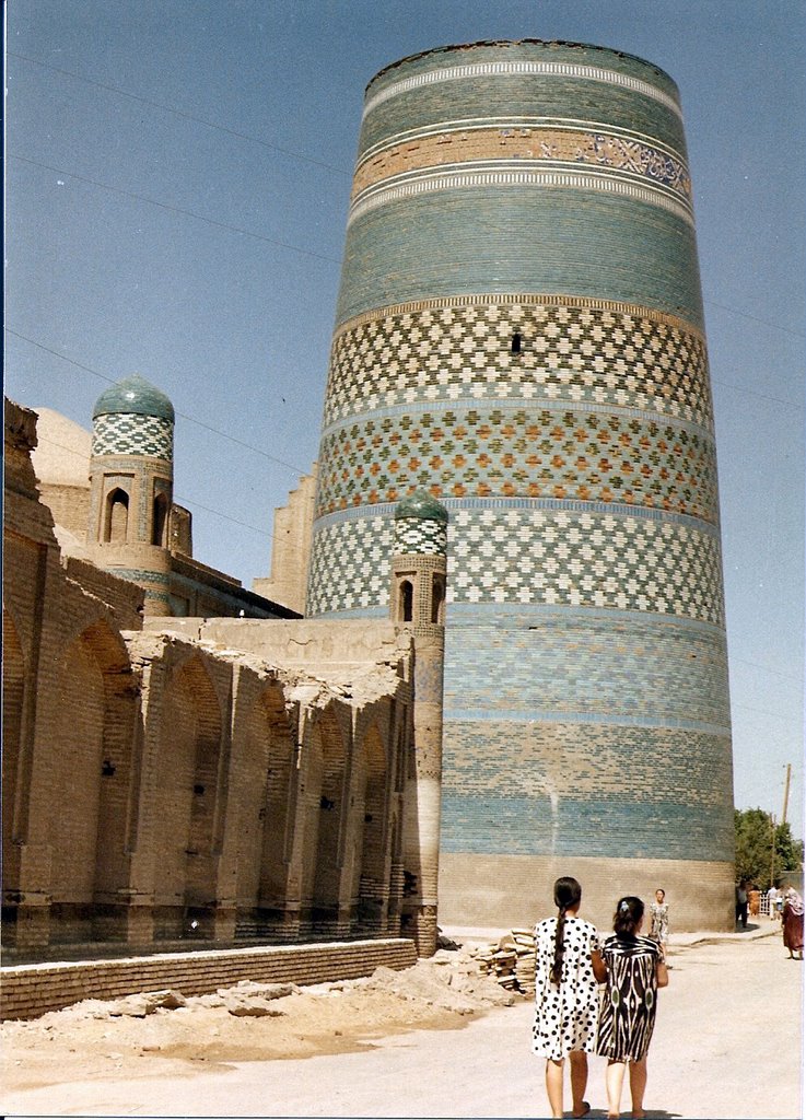 Khiva - Le minaret tronqué de Kalta Minar by Carré