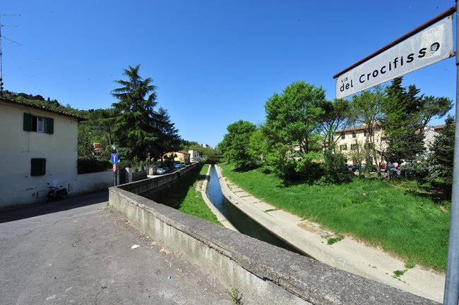 Firenze - Via del Crocifisso - by mauro sani