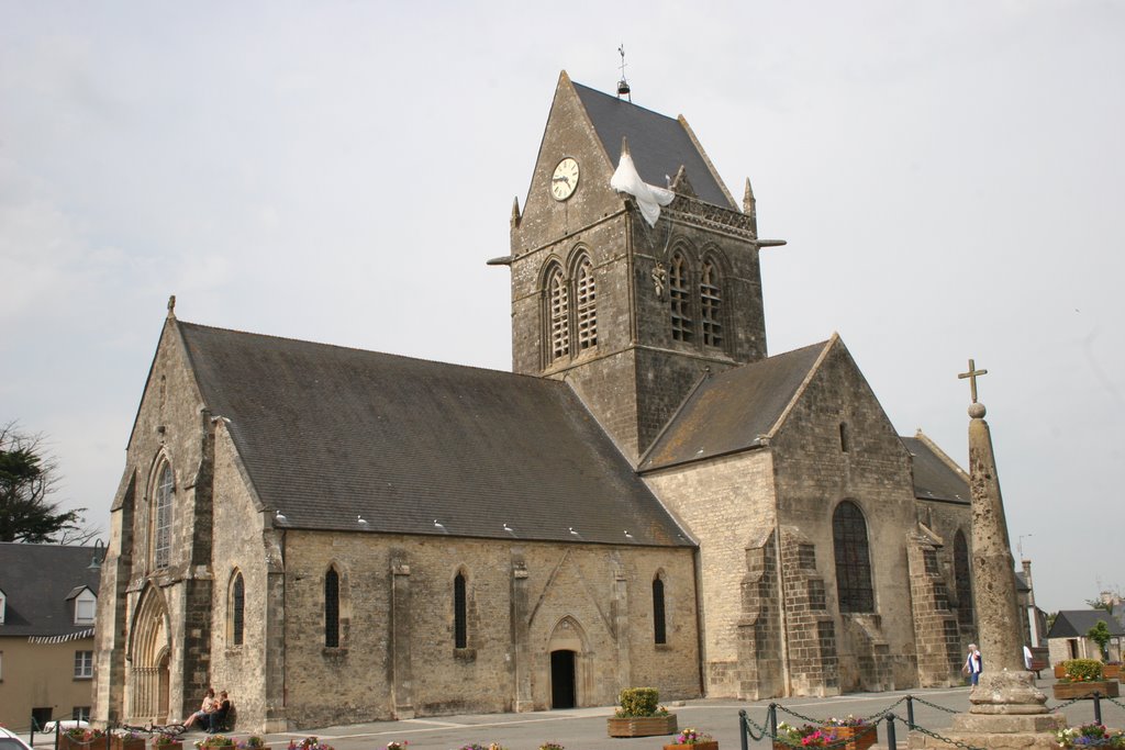 Sainte-Mére-Eglise by Rafaelitu