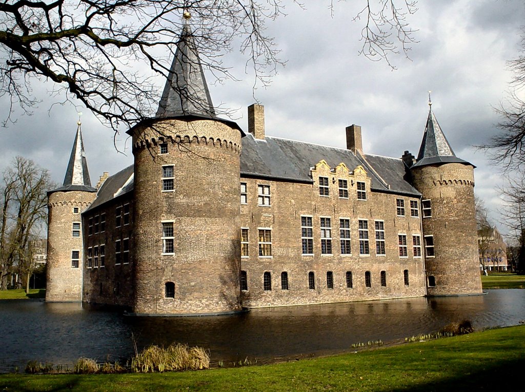 Medieval castle with castle-moat (± 1330 A.D.), Helmond, The Netherlands by uaf