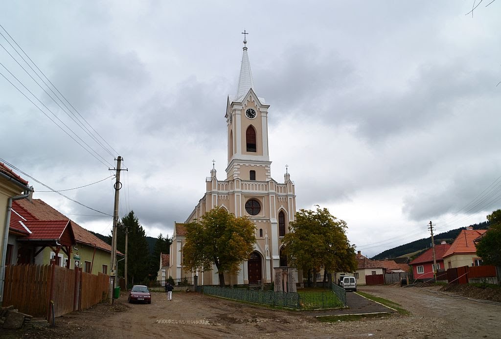 Csíkszépvíz, a római katolikus templom_ by Csedő Attila