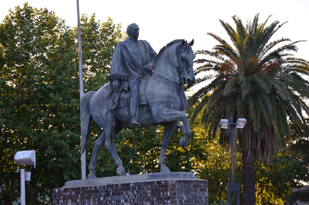 Monumento al Gral. José Gervasio Artigas by Gilberto Martini Refatti.