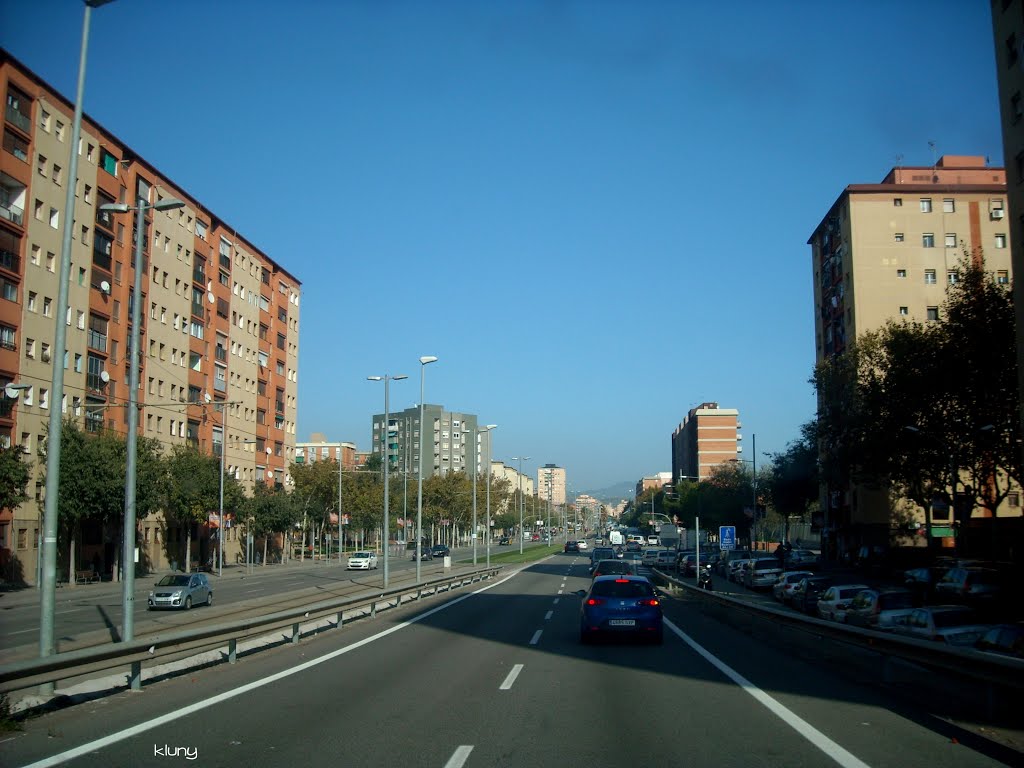 Av. Marqués de Montroig. by KLUNY