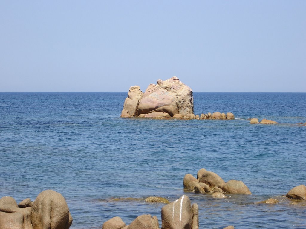 Sea cliff of Capo Comino by Riccardo Lazzeretti