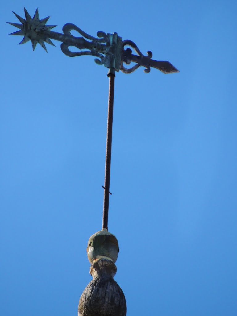 The White Church weathervane, Round Pond by Taoab