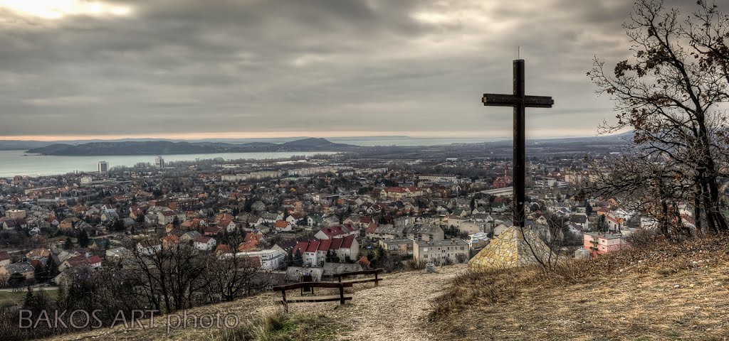 A kereszt a hegyen - cross on the hill by Bakos ART