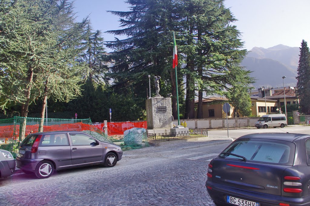 2012 10-22 Domodossola, Italy - around town by Qwilleran