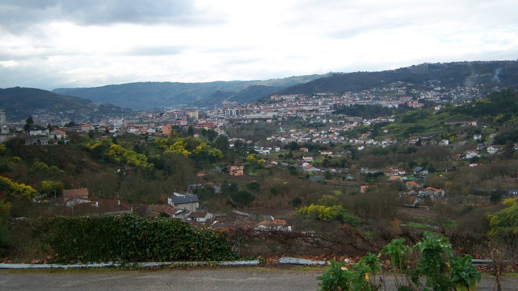 Orense desde O Portón - O Carroleiro by Rio Loña Or