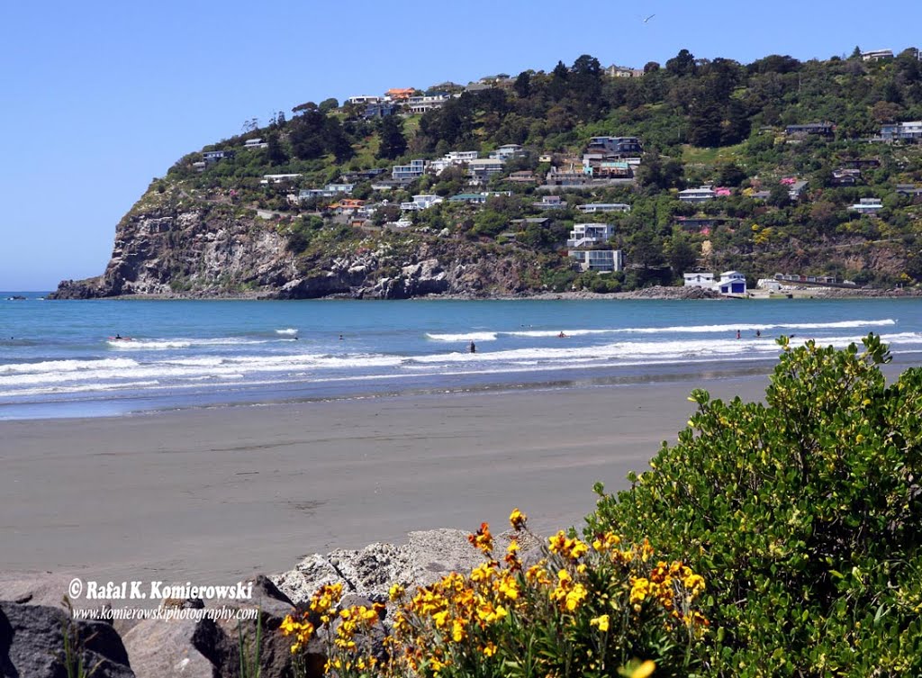 Sumner, Christchurch (Post-Earthquake), New Zealand by Rafal K. Komierowski