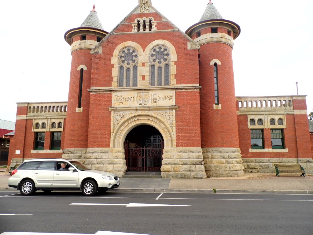 Bairnsdale court house [2012] by XpektTom