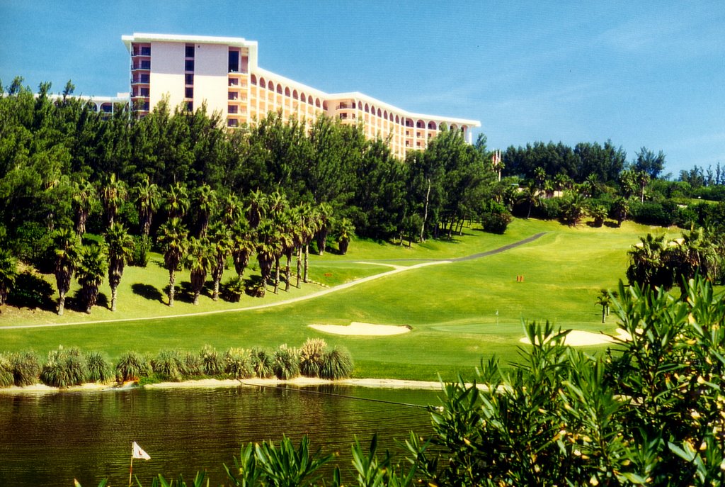 Bermuda Hotel golf course by Brett Zimmerman