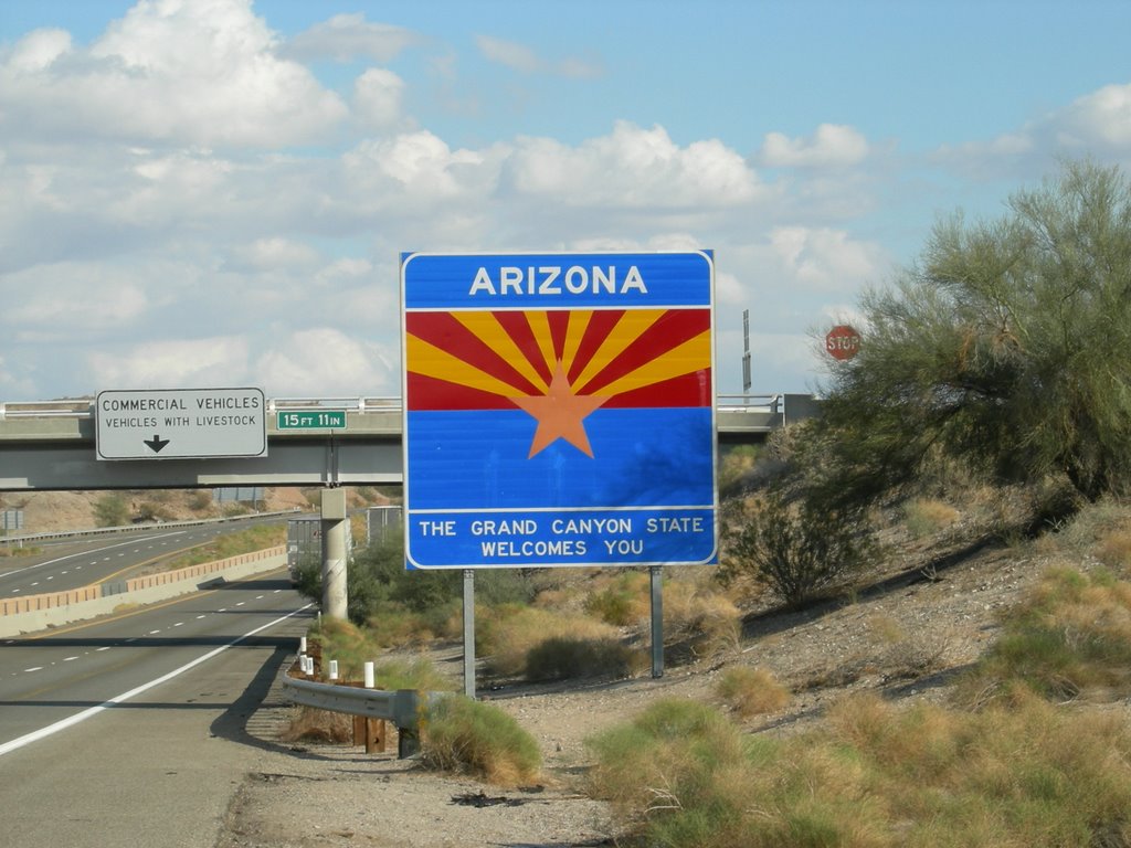 Bienvenidos a Arizona. by currelen