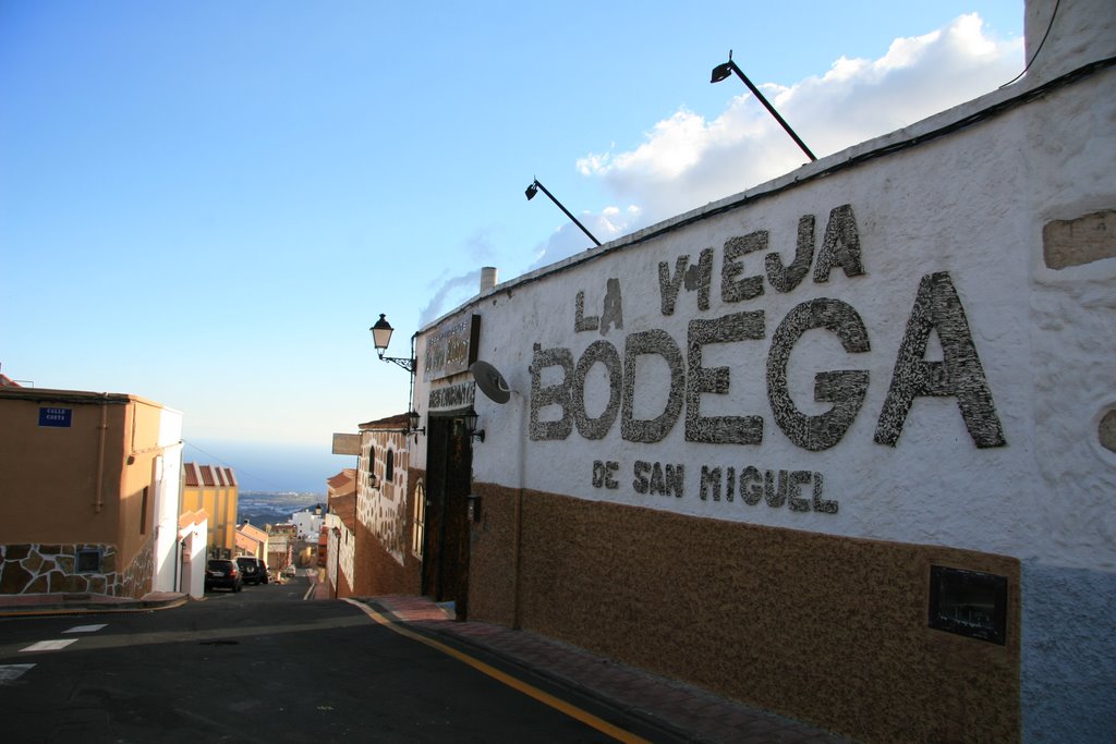 La vieja Bodega restaurant - gr8! by martineiro