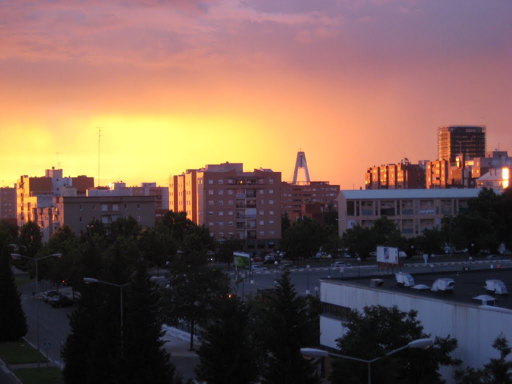 Atardecer en Badajoz by takamoto71