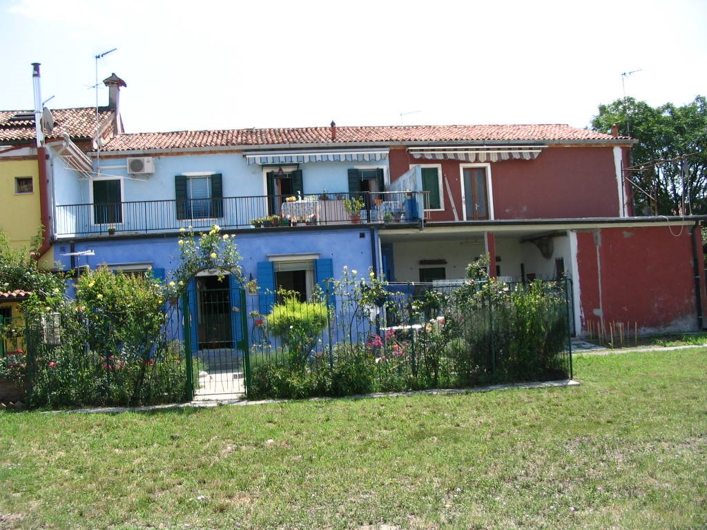 Burano1 by János Horváth (renau…