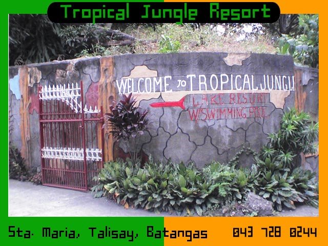 Tropical Jungle Resort by Manila / goworld.tv