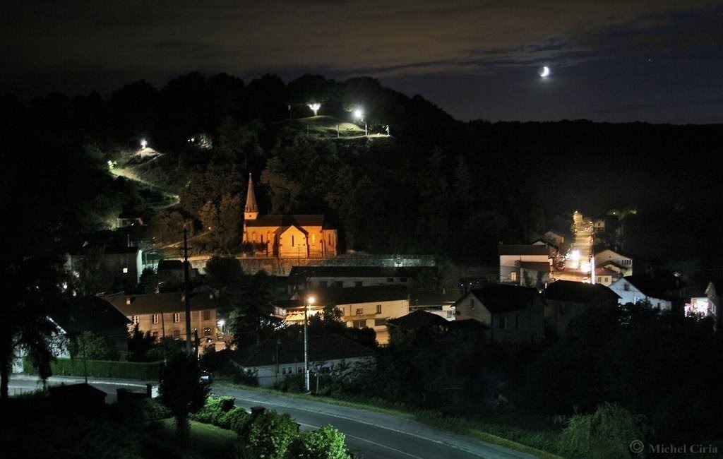 La Colline de Clovis illuminée © by Michel Ciria ©