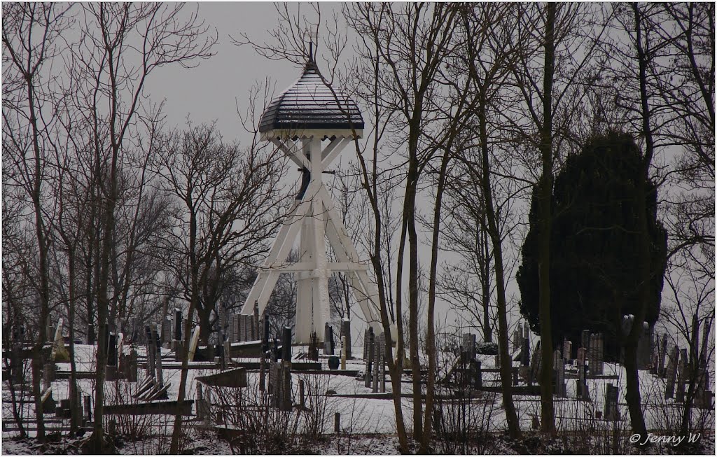 Oude begraafplaats bij Nes, Old cemetery by JennyW