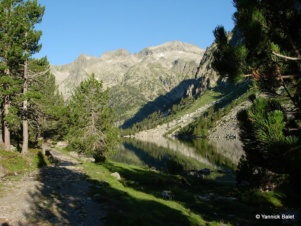 Estany Llong by Yanbal