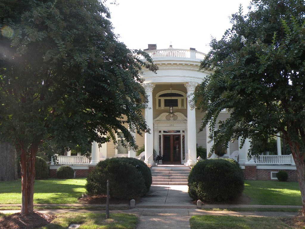 Historic home in Salisbury N.C. by dennykempen