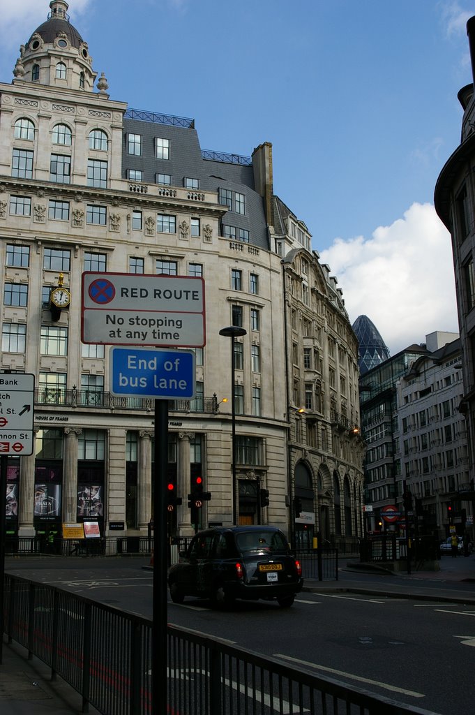 London, Cannon St by Vicente Gutiérrez