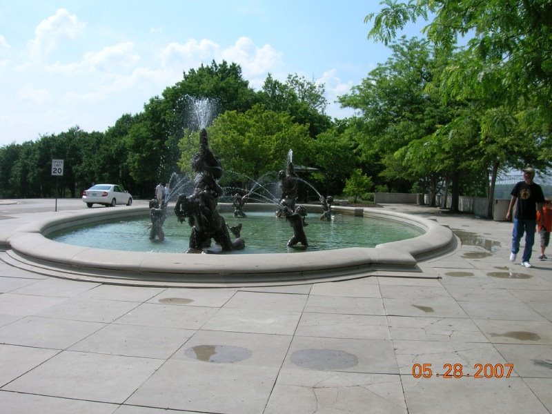 Missouri Capital North Fountain by jl335