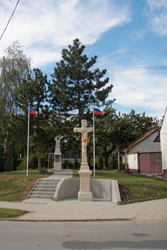 Hrušovany u Brna,pomníky by emigrant