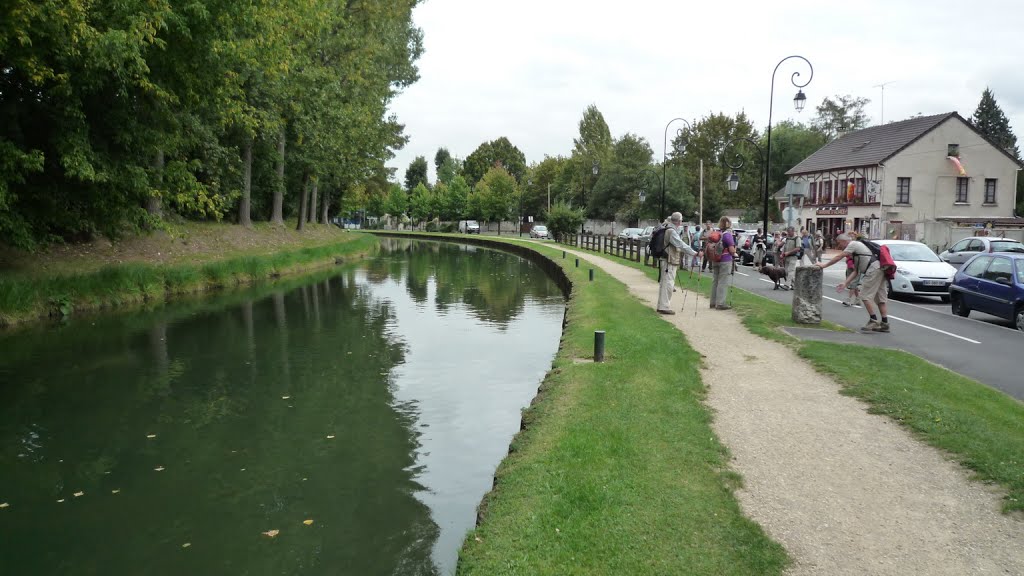 Claye Souilly - Le canal de l'Ourcq by astrorail